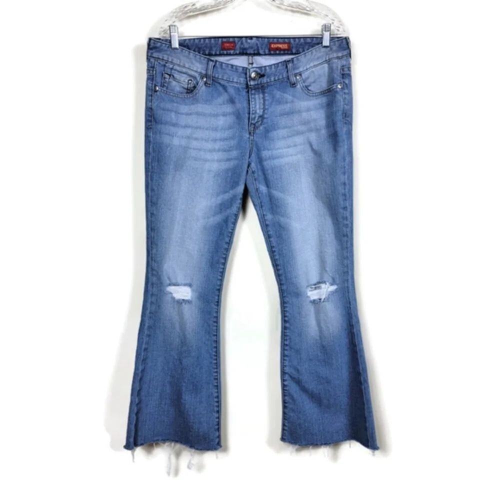 Express Jeans Stella Fit &‎ Flare Distressed Blue Jeans Womans Size 12L